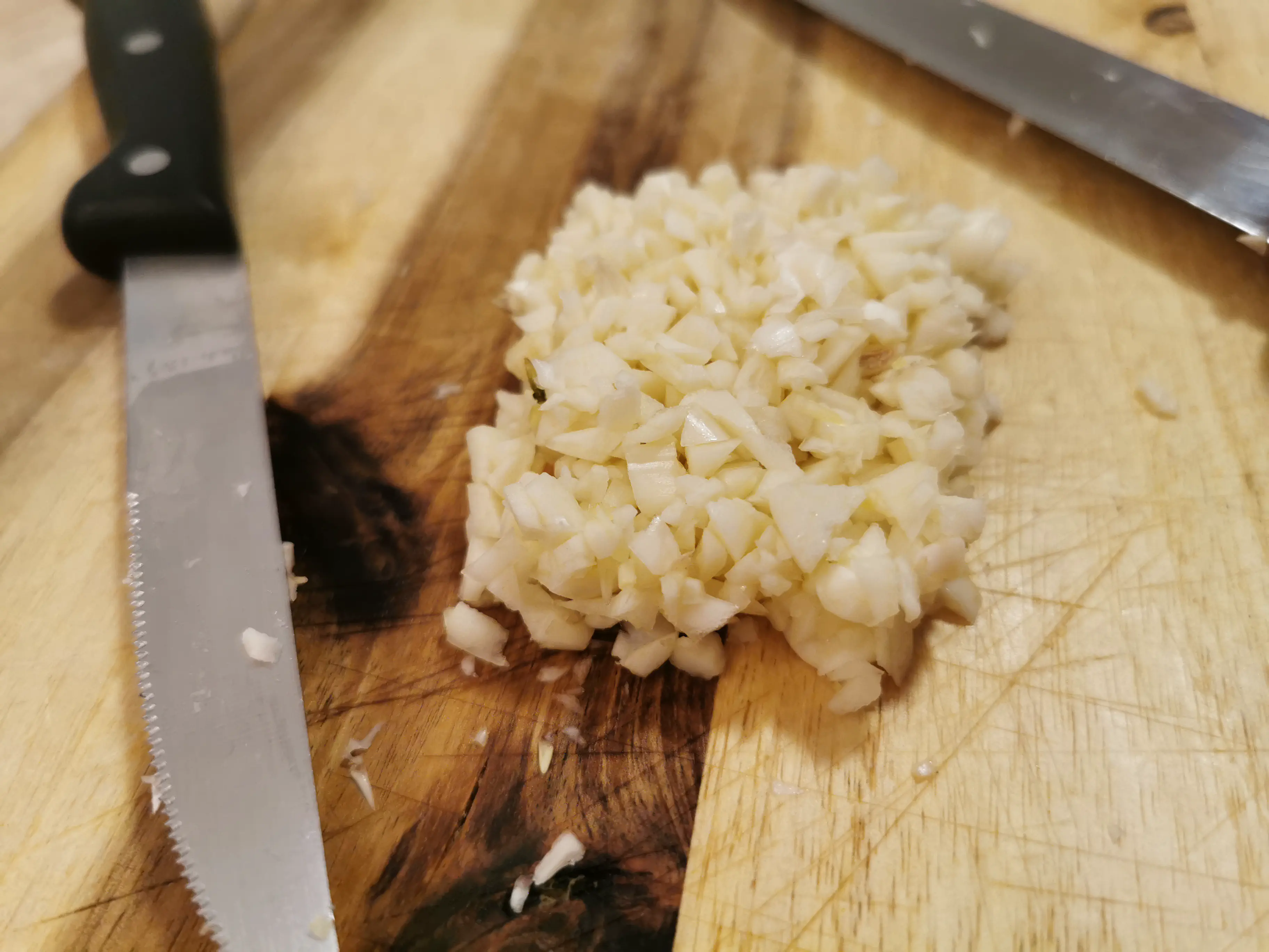 Garlic chopped up